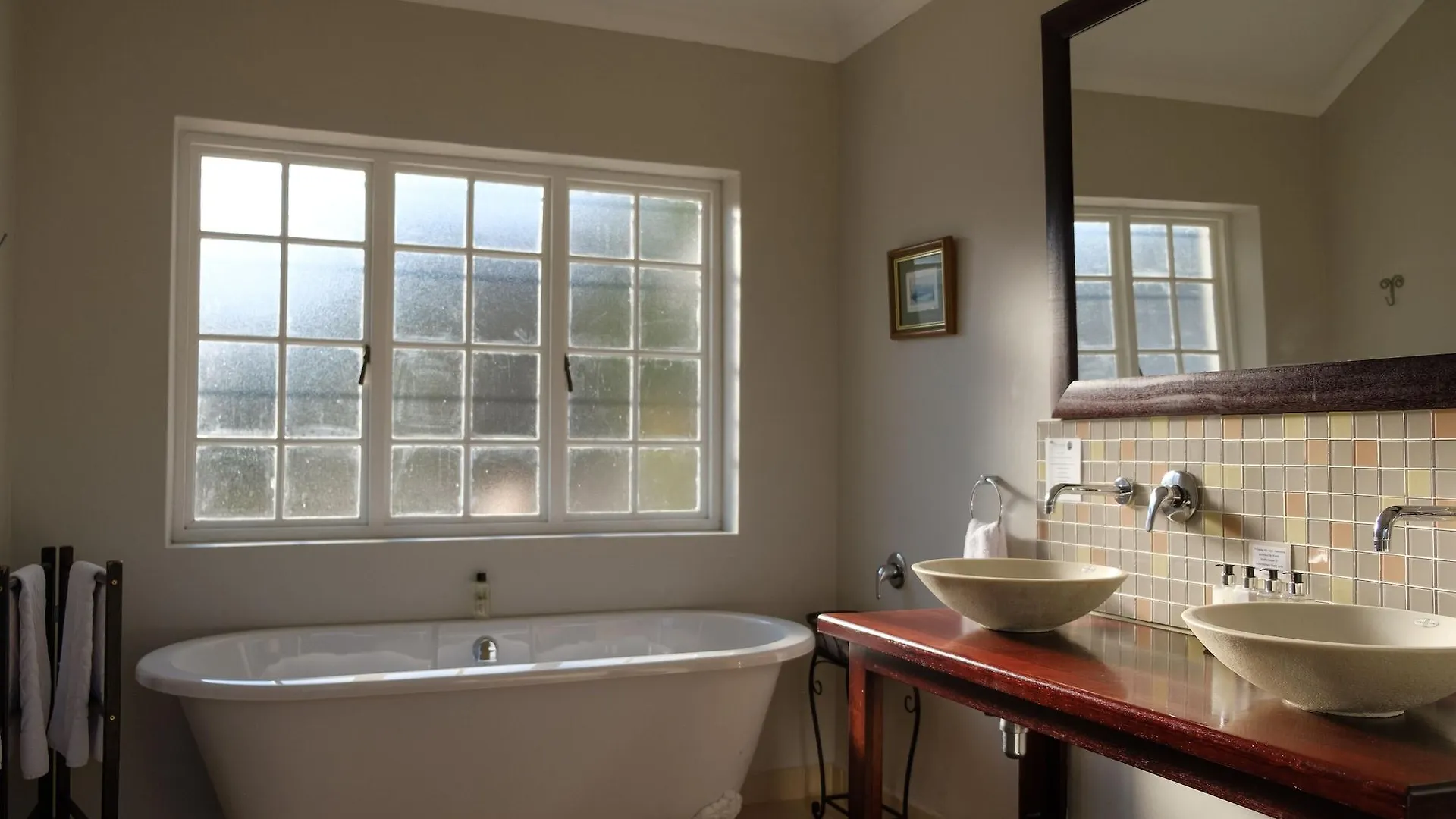 Constantia White Lodge Guest House Cape Town