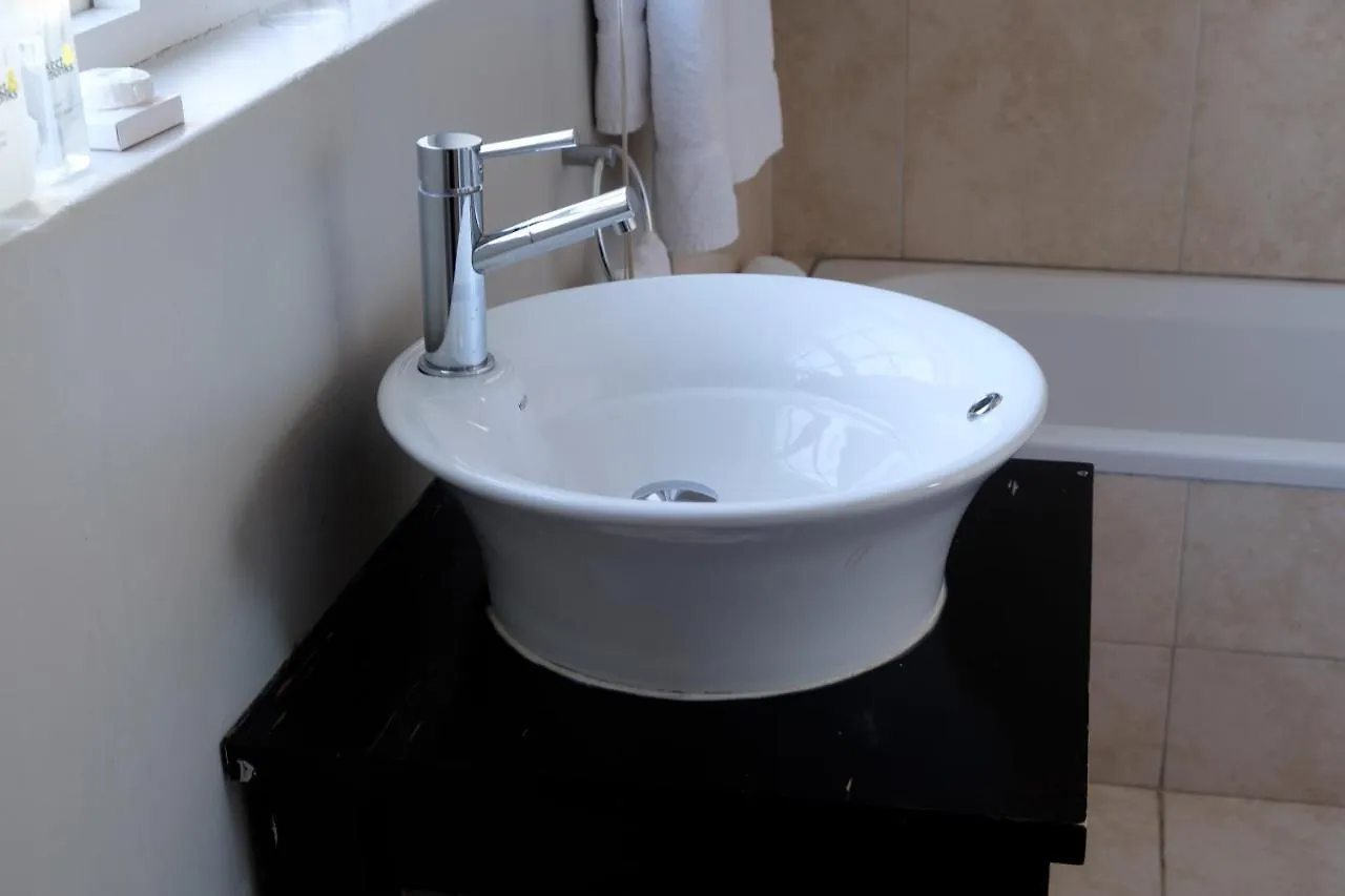 Constantia White Lodge Guest House Cape Town South Africa