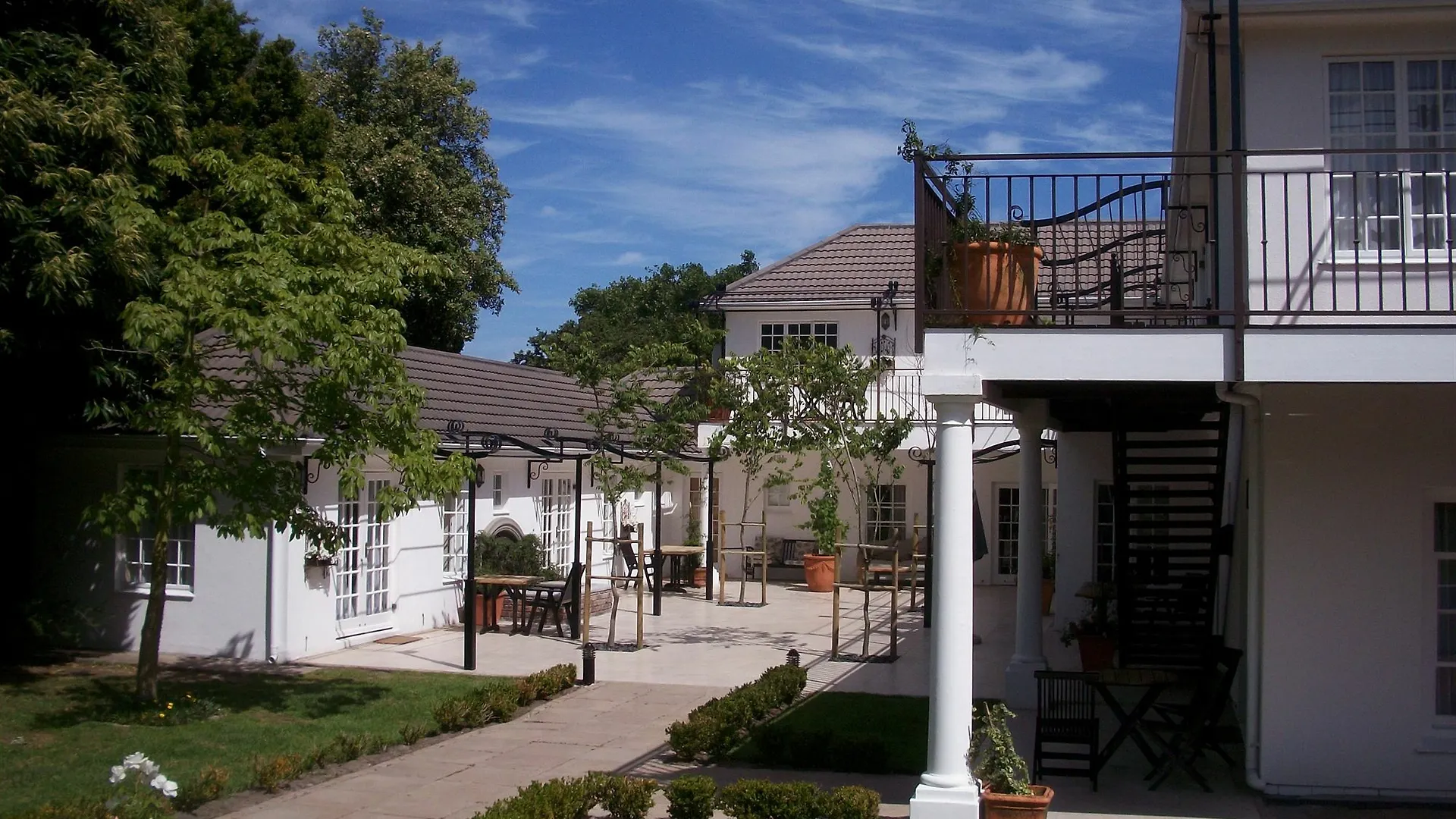 Constantia White Lodge Guest House Cape Town
